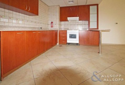 Apartment For Rent In Motor City - Dubai - Dubai