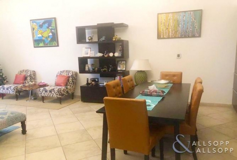 Apartment For Rent In Motor City - Dubai - Dubai