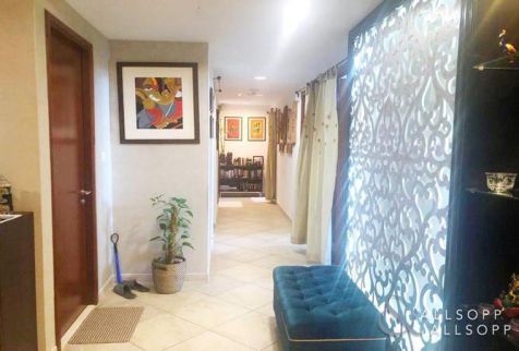 Apartment For Rent In Motor City - Dubai - Dubai