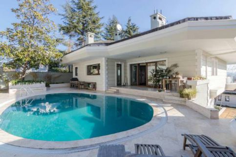 فيلا للإيجار فى ساريير - إسطنبول