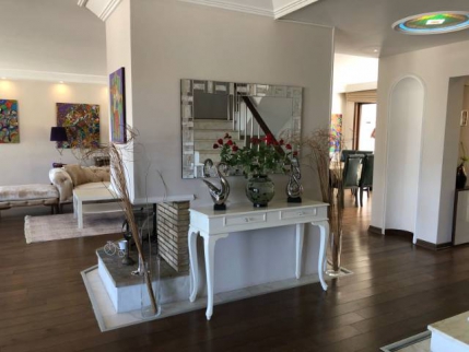 فيلا للإيجار فى ساريير - إسطنبول