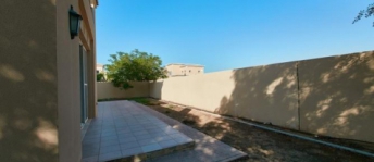 فيلا للإيجار فى أم القيوين - ام القيوين