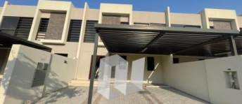 فيلا للإيجار