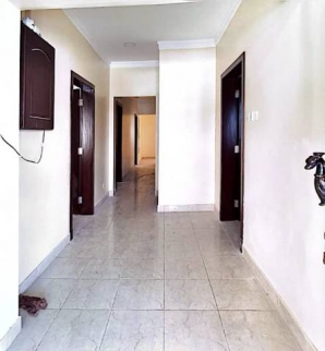 Villa For Rent In Madinat Hamad‎ - Northern