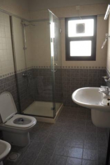 Villa For Rent In Sar - Northern