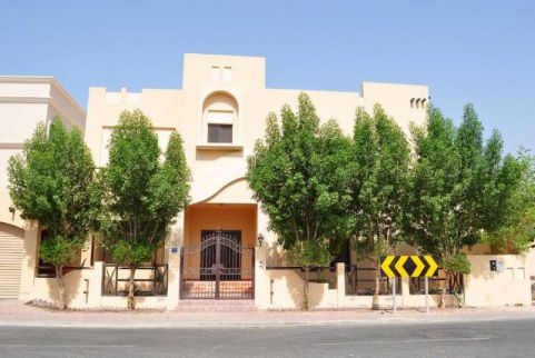 Villa For Rent In Sar - Northern
