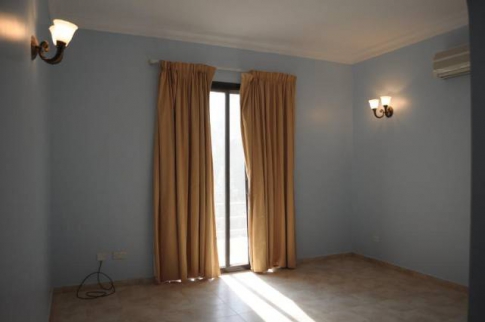 Villa For Rent In Sar - Northern