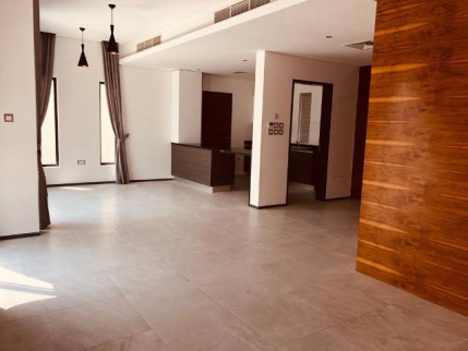 Villa For Rent In Sar - Northern