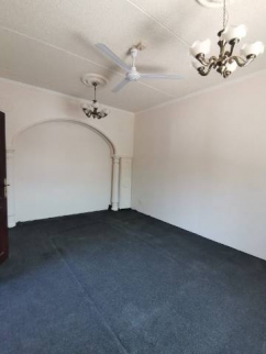 Villa For Rent In Madinat Hamad‎ - Northern