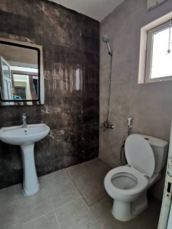 Villa For Rent In Madinat Hamad‎ - Northern