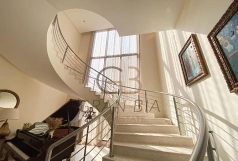 فيلا للإيجار