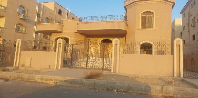 فيلا للبيع فى القاهرة