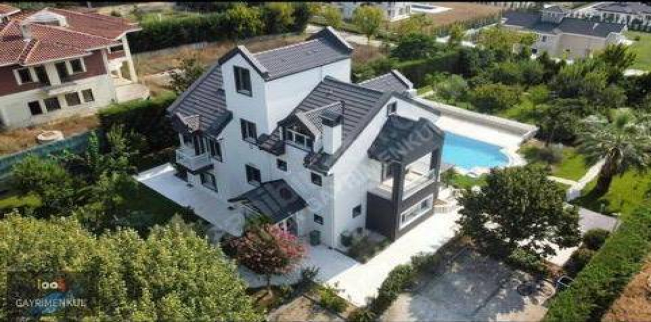 فيلا للبيع فى بيوك جكمجة - إسطنبول