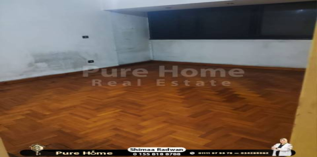 شقة للبيع فى جليم - قسم الرمل - الإسكندرية