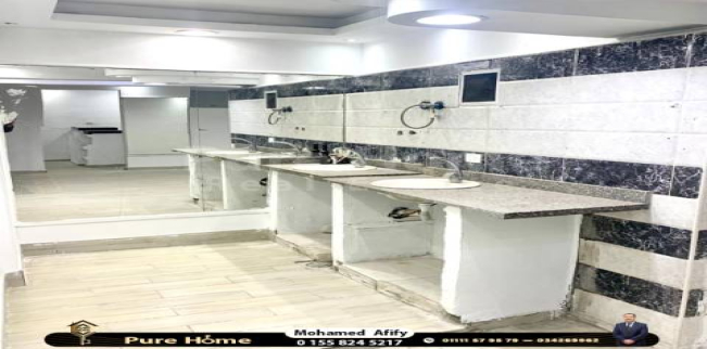 مكتب للبيع فى سان استيفانو - قسم الرمل - الإسكندرية