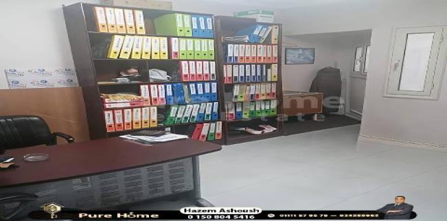 مكتب للبيع